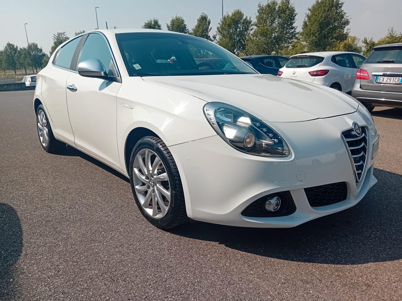 Alfa Romeo Giulietta 1.6 jtdm Distinctive Sport Pack 120cv E6