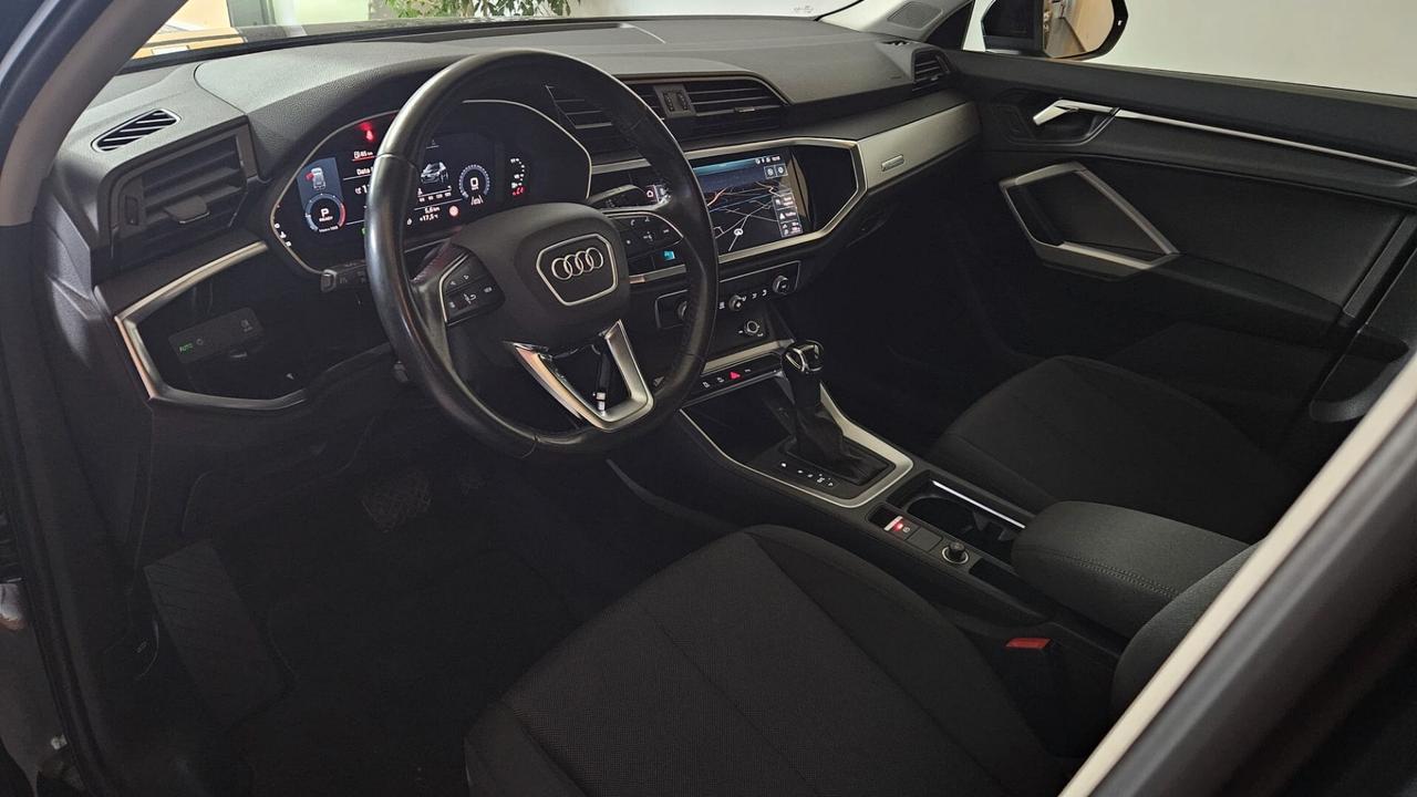 Audi Q3 35 TDI S tronic Business Advanced