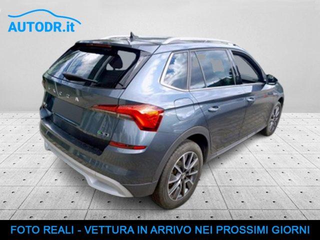 SKODA Kamiq 1.0 G-Tec Scout, Led adattivi, Sedili risc, Retroc