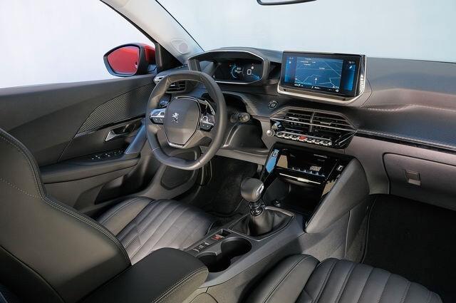 Peugeot 2008 PEUGEOT 2008 PureTech 130 EAT8 Allure S/S Cross over 5-door (Euro 6E)