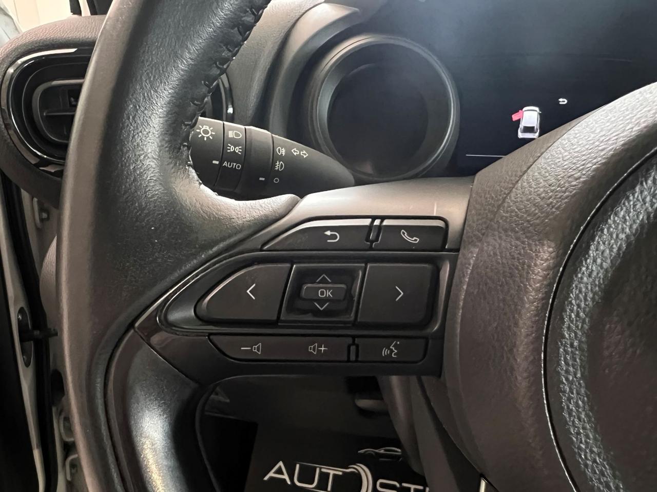 TOYOTA Yaris Cross 1.5 Hybrid 116 e-ctv CV Business