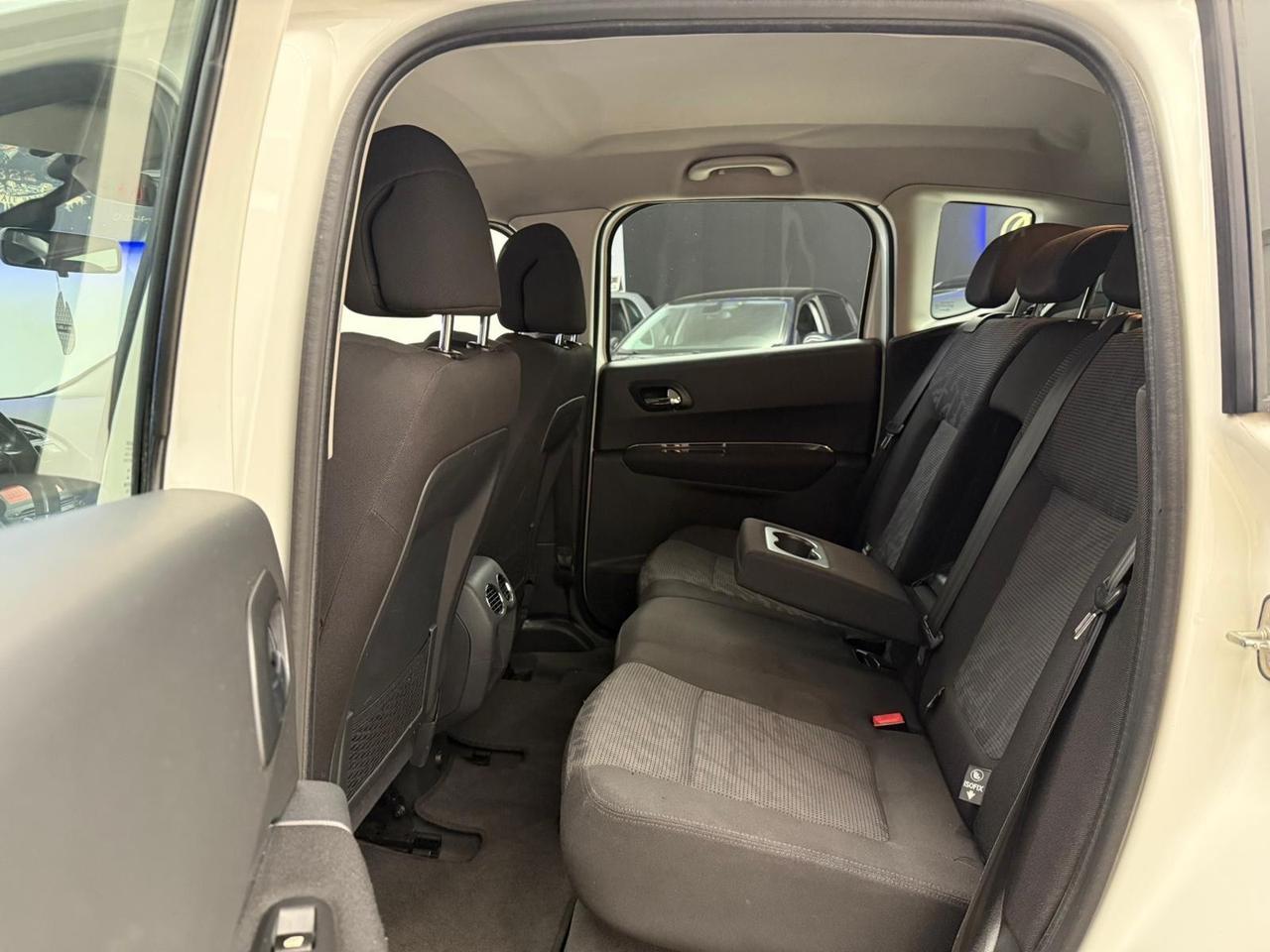 Peugeot 3008 1.6 HDi 112CV cambio robotizzato Tecno