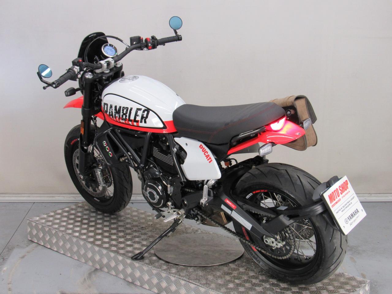 Ducati Scrambler 800 URBAN MOTARD