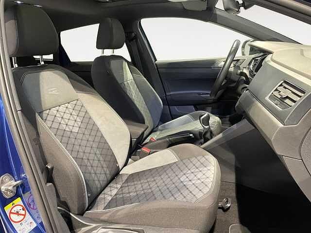 Volkswagen Taigo 1.0TSI 110CV R-Line - NEOPATENTATI