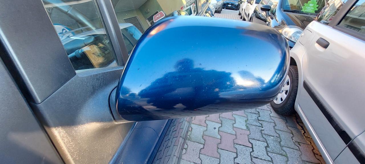 YARIS 1,0 BENZINA/GPL SCADENZA BOMBOLE NEL 2033 GOMME NUOVE IMPECCABILE