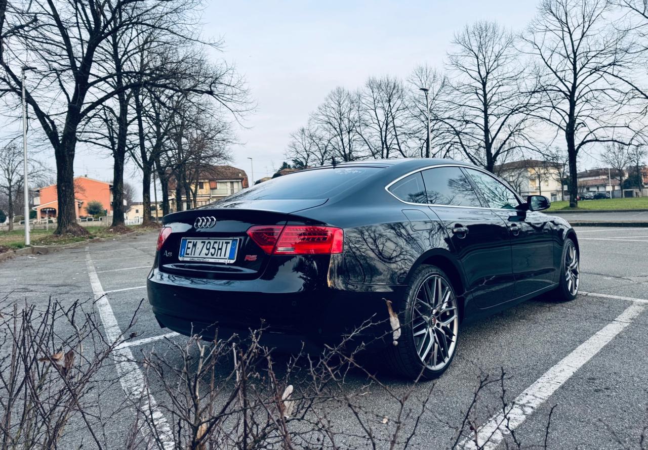 Audi A5 2.0 TDI S-line