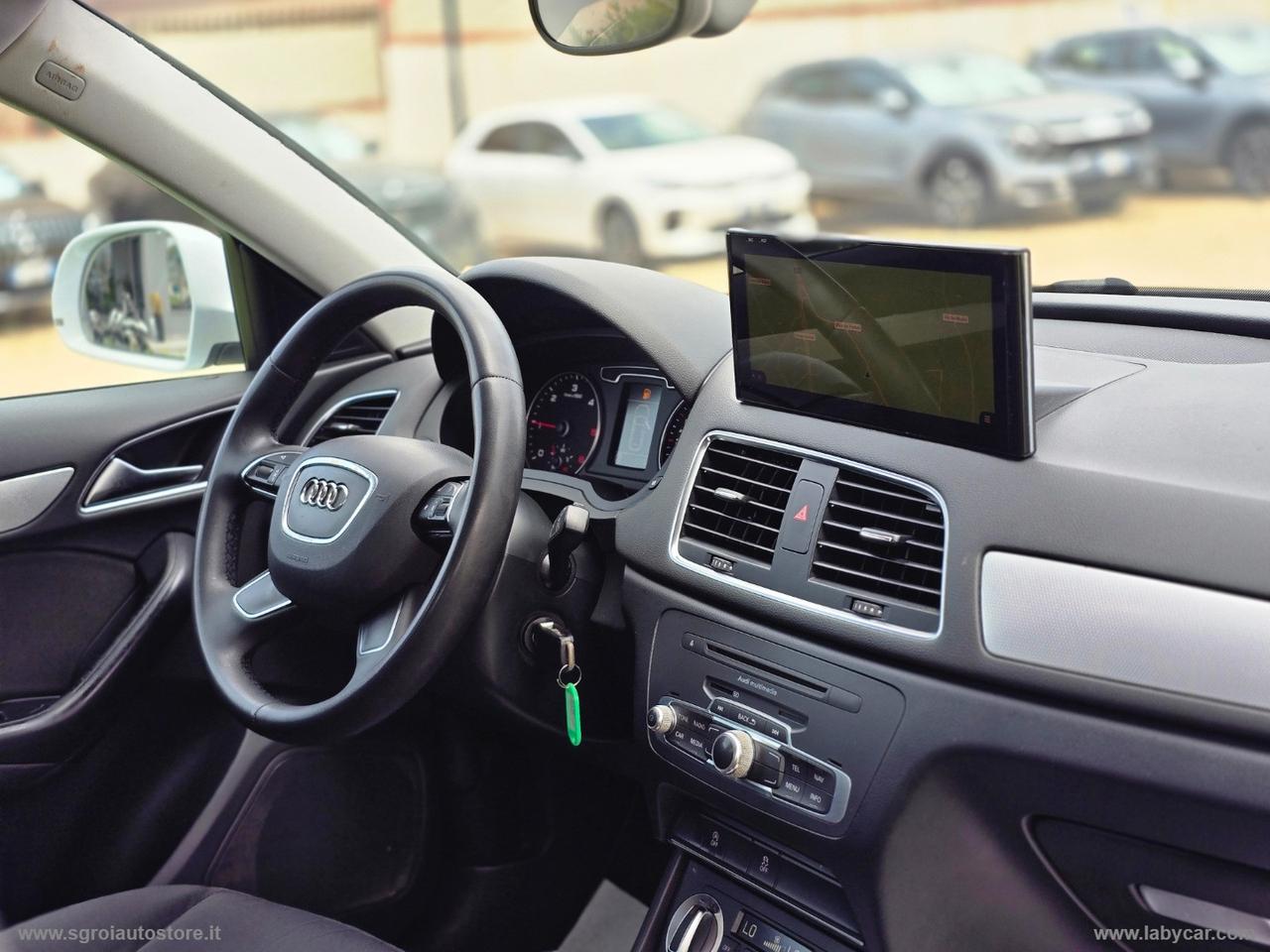 AUDI Q3 2.0 TDI Business