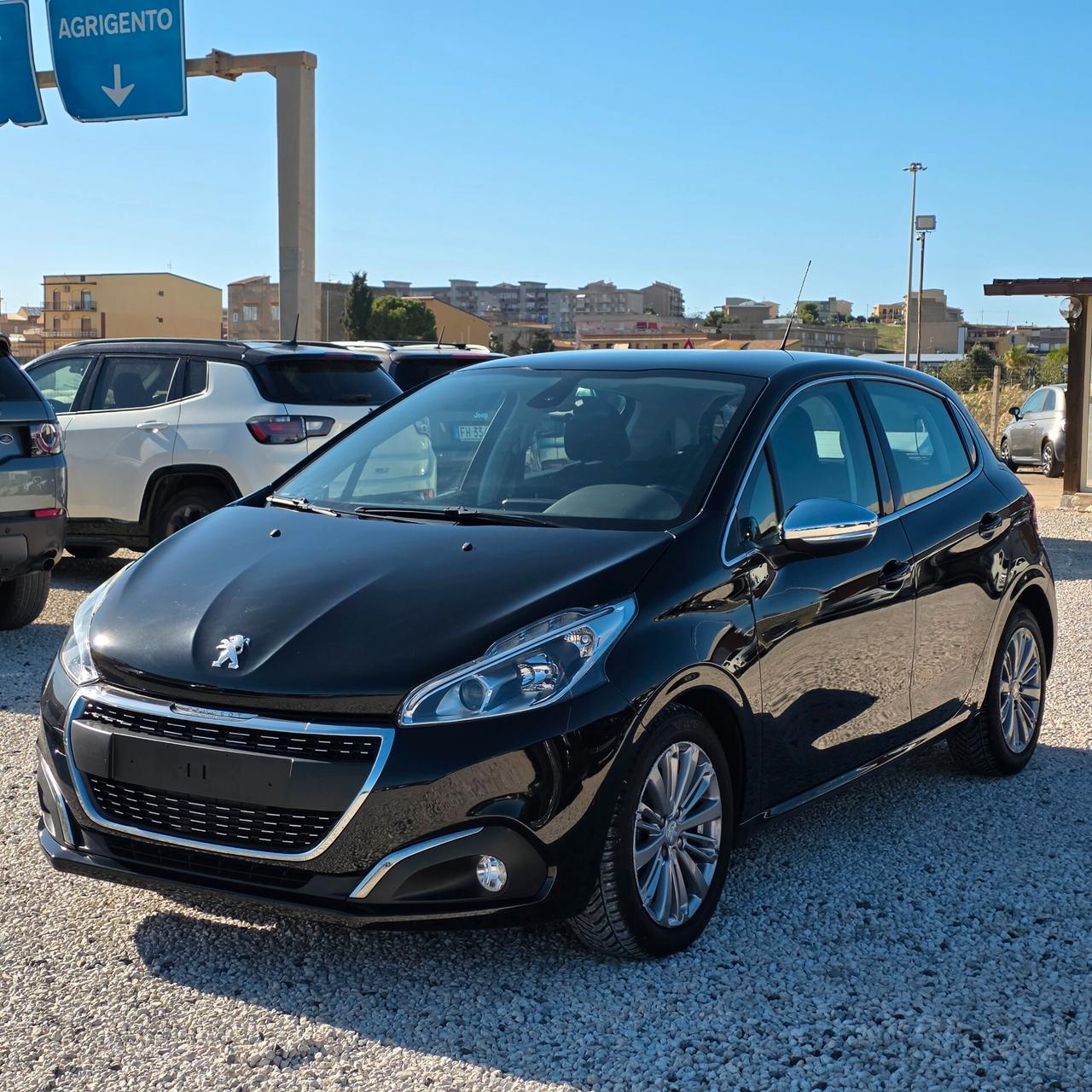 Peugeot 208 1.2 TURBO 110CV ALLURE