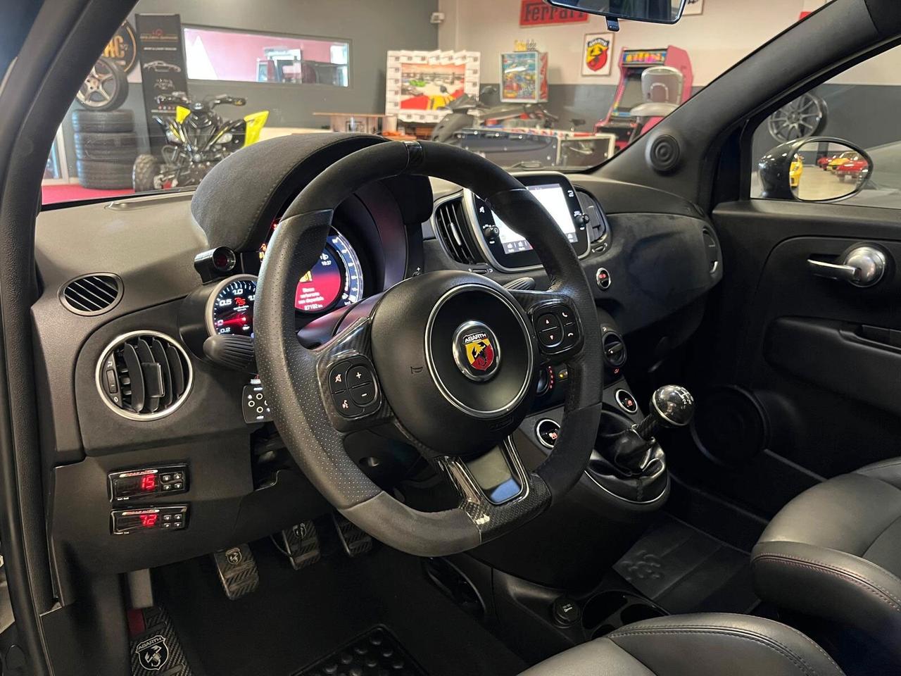 Abarth 595 1.4 Turbo T-Jet 180 CV Esseesse