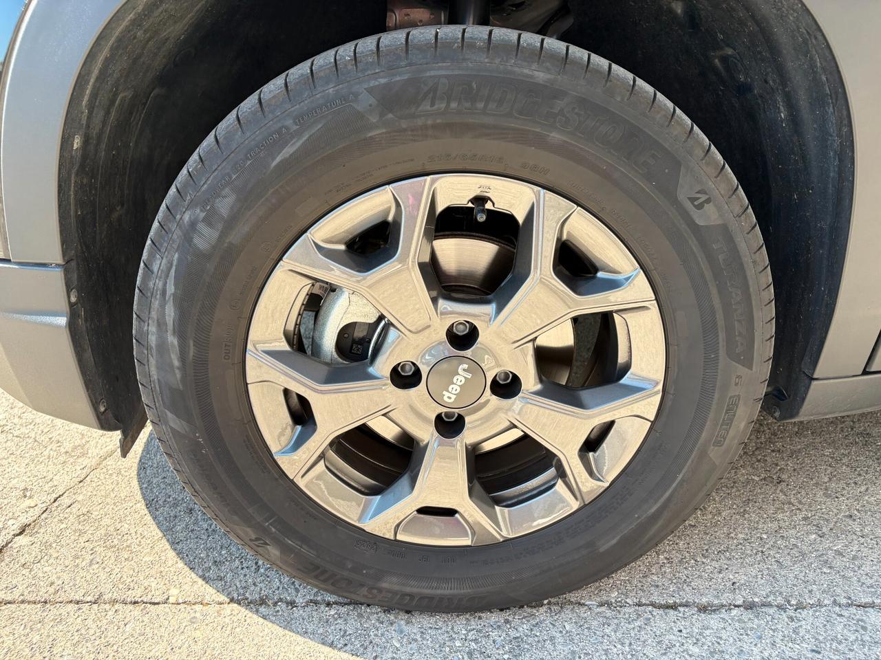 Jeep Avenger 1.2 Turbo Longitude targata 12.2025