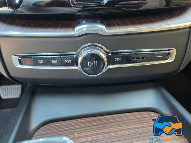 VOLVO XC60 T6 Recharge Plug-in Hybrid AWD Inscription Express