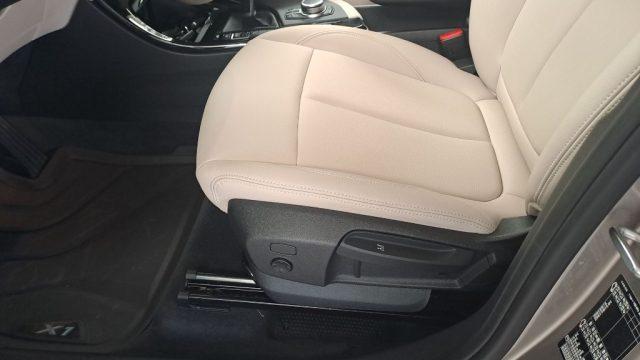 BMW X1 sDrive18d xLine Aut. + Tetto apr.