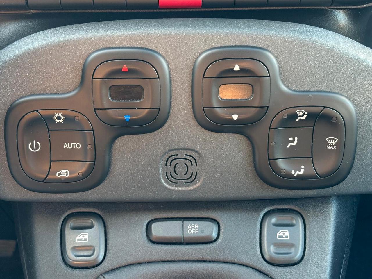 Fiat Panda CITY Cross 1.0 FireFly S&S Hybrid