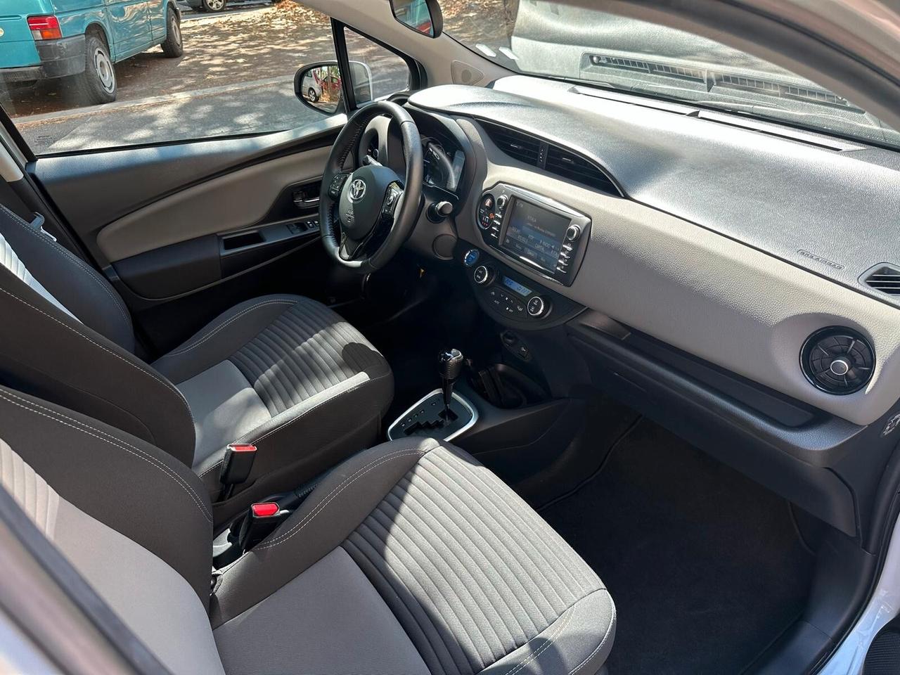 Toyota Yaris 1.5 Hybrid 5 porte Active
