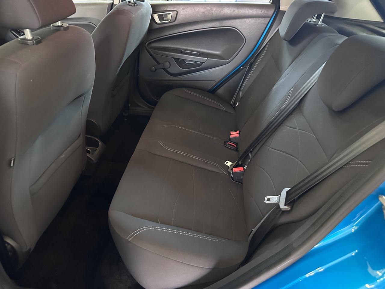 Ford Fiesta 1.4 Benzina Gpl 5 porte ok neopatentati