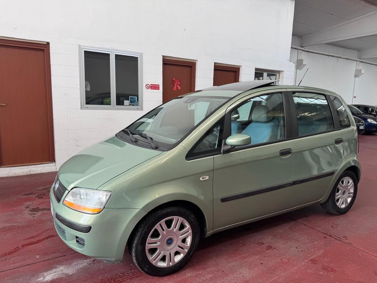 Fiat Idea 1.4 16V Emotion NEOPAT tetto panoramico