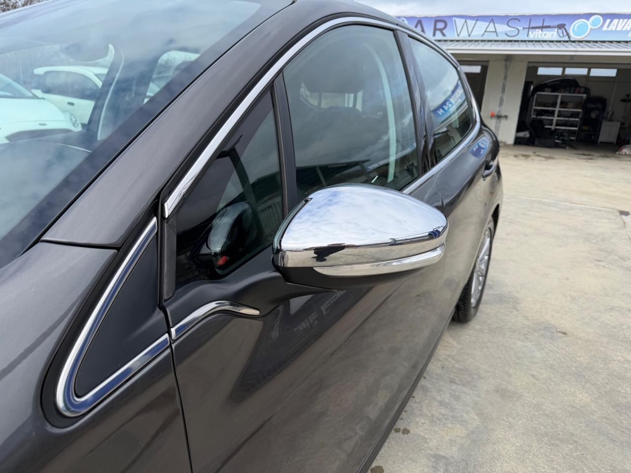 Peugeot 208 BlueHDi 100 S&S 5 porte Allure