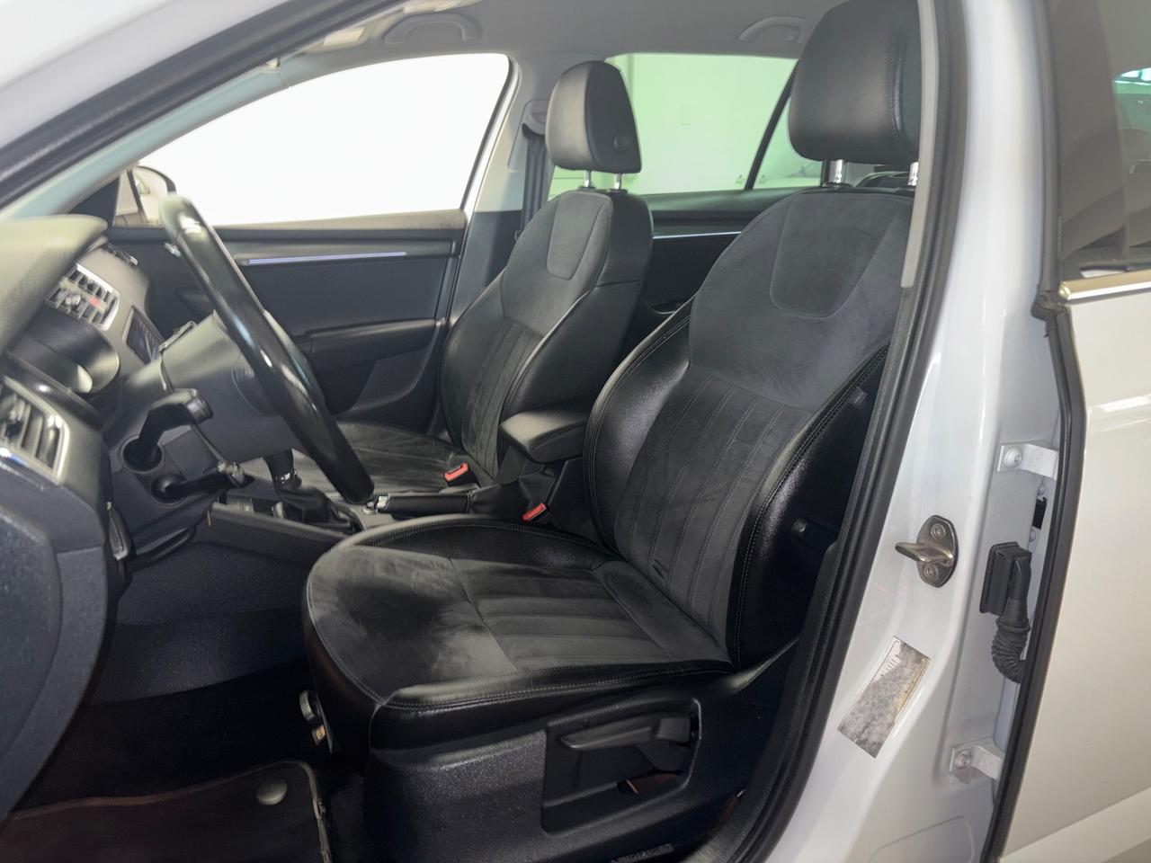 Skoda Octavia 1.4 TSI METANO AUT. |alcantara/pelle|