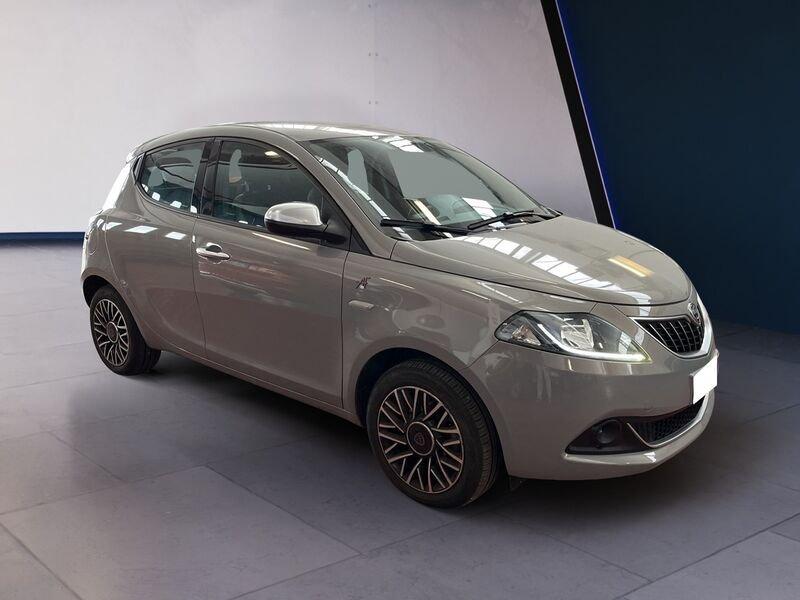 Lancia Ypsilon III 2021 1.0 firefly hybrid Gold s&s 70cv