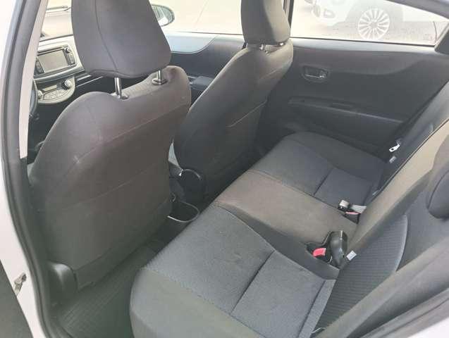 Toyota Yaris hybrid 5p 1.5h Lounge AUTOMATICA X NEOP.