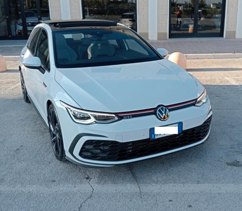 Volkswagen Golf GTI Golf 2.0 TSI GTI DSG