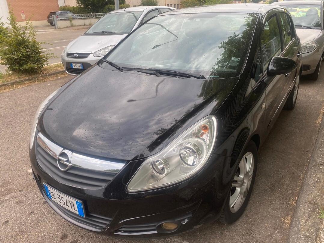 Opel Corsa 1.2 5 porte Cosmo