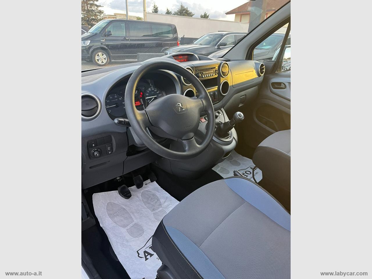 PEUGEOT Partner Tepee 1.6 e-HDi 92 Outdoor