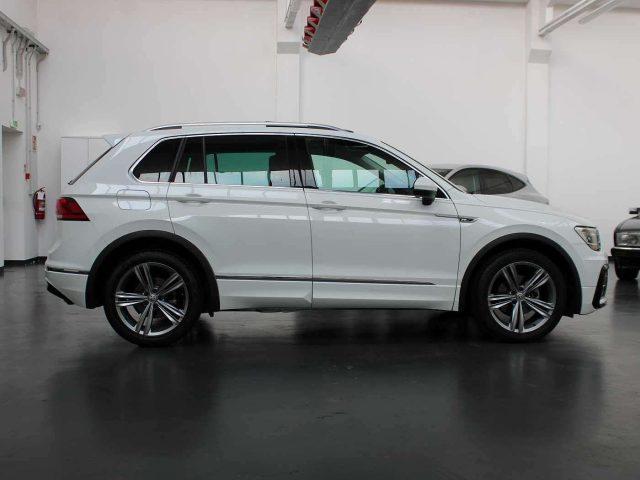 VOLKSWAGEN Tiguan 1.5 TSI DSG|TETTO|R-LINE|ACC|PADDLE|19'