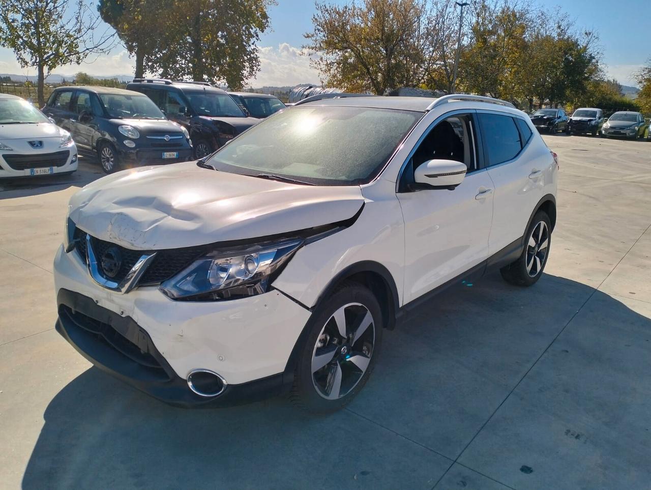 Nissan Qashqai 1.2 DIG-T - SINISTRATO