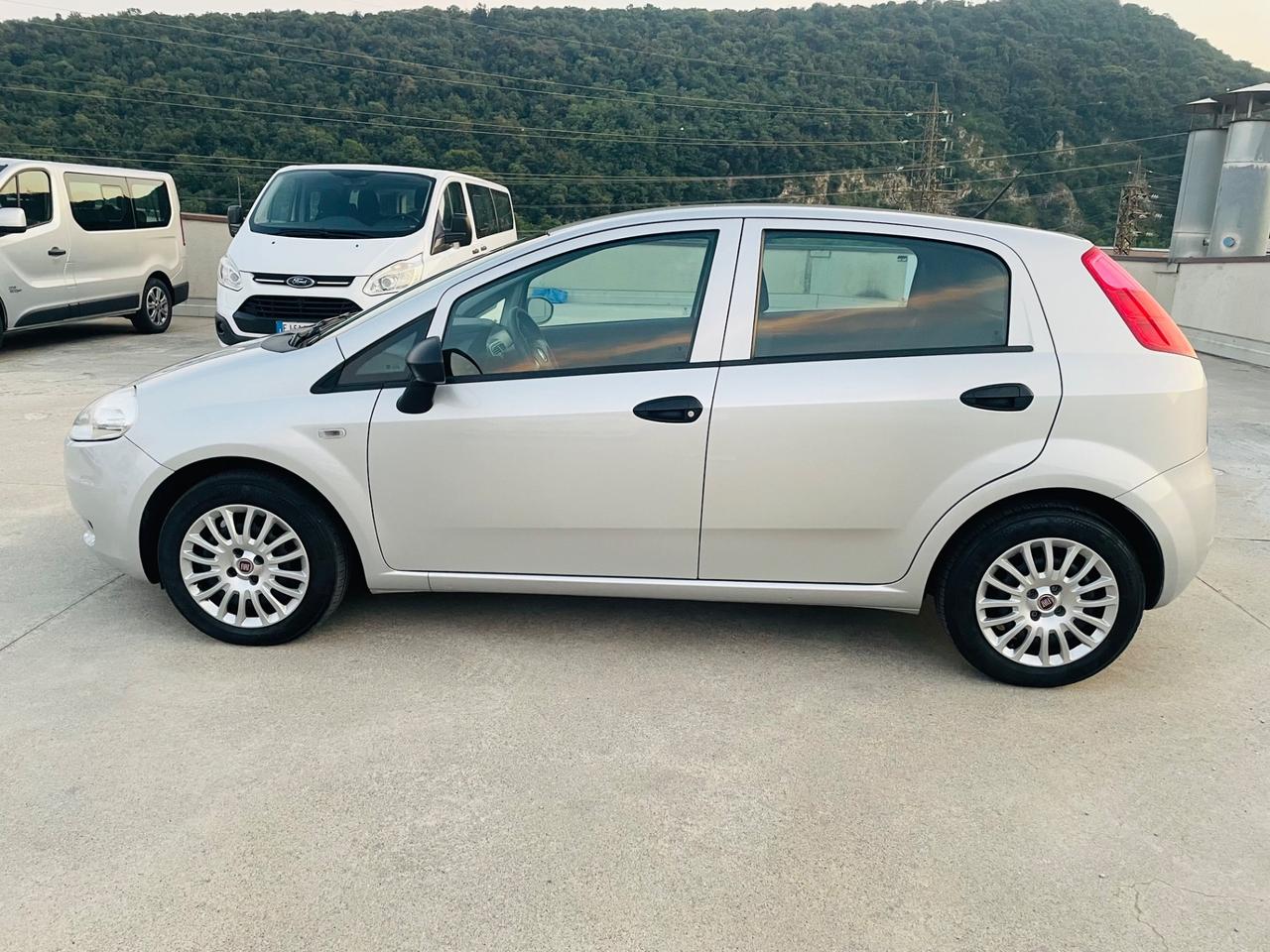 Fiat Punto 1.3 MJT OK NEOPATENTATI