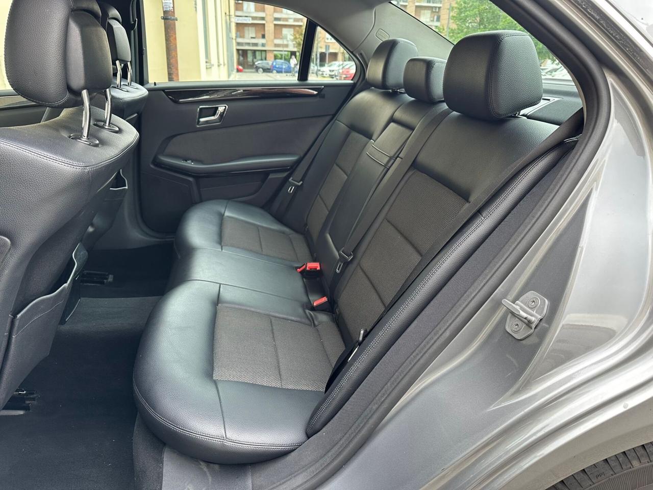 Mercedes-benz E 250 CDI BlueEFFICIENCY Avantgarde
