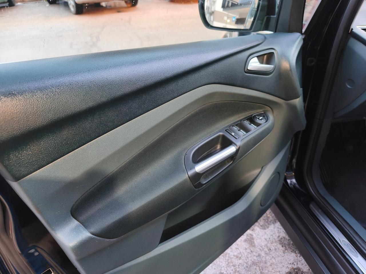 Ford C-Max 1.6 TDCi 115CV Titanium