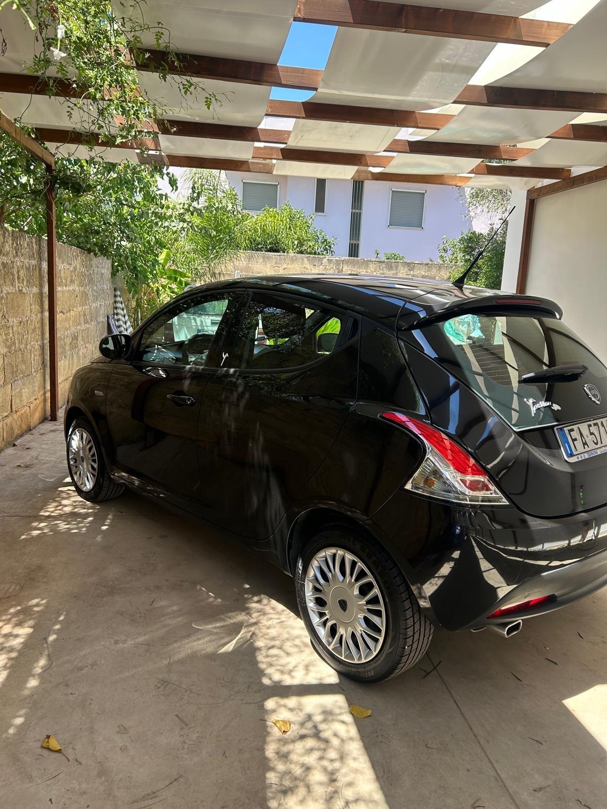 Lancia Ypsilon 1.3 MJT 16V 95 CV 5 porte S&S Elefantino