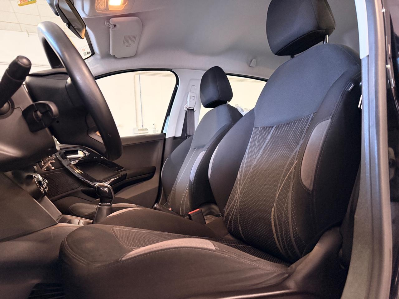 Peugeot 208 1.2 VTi 82 CV 5 porte Active