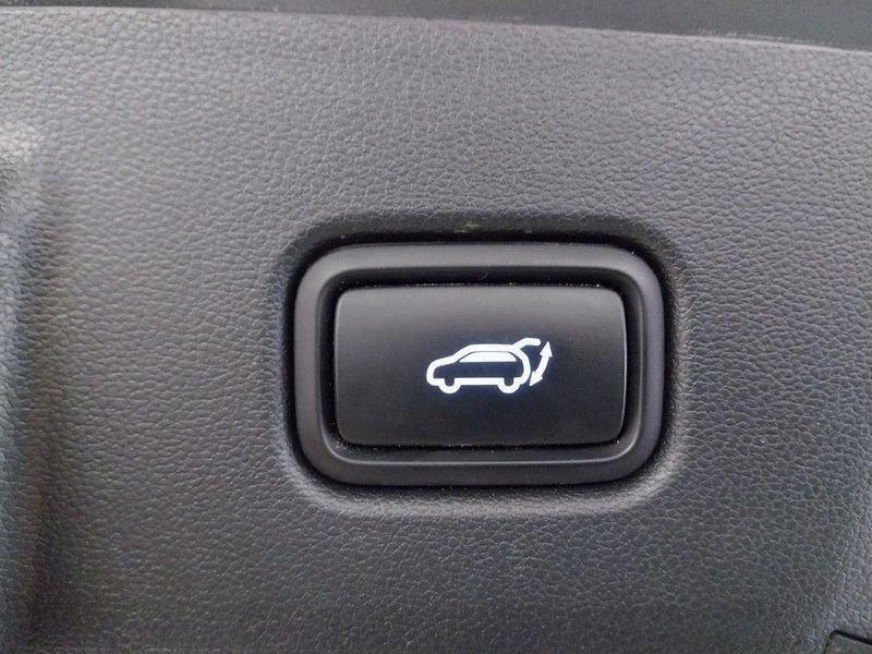 Hyundai Tucson 1.6 HEV Exellence 2WD AT gancio traino