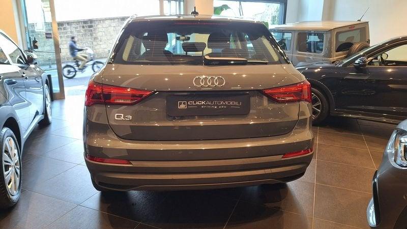 Audi Q3 35 TDI S tronic Business