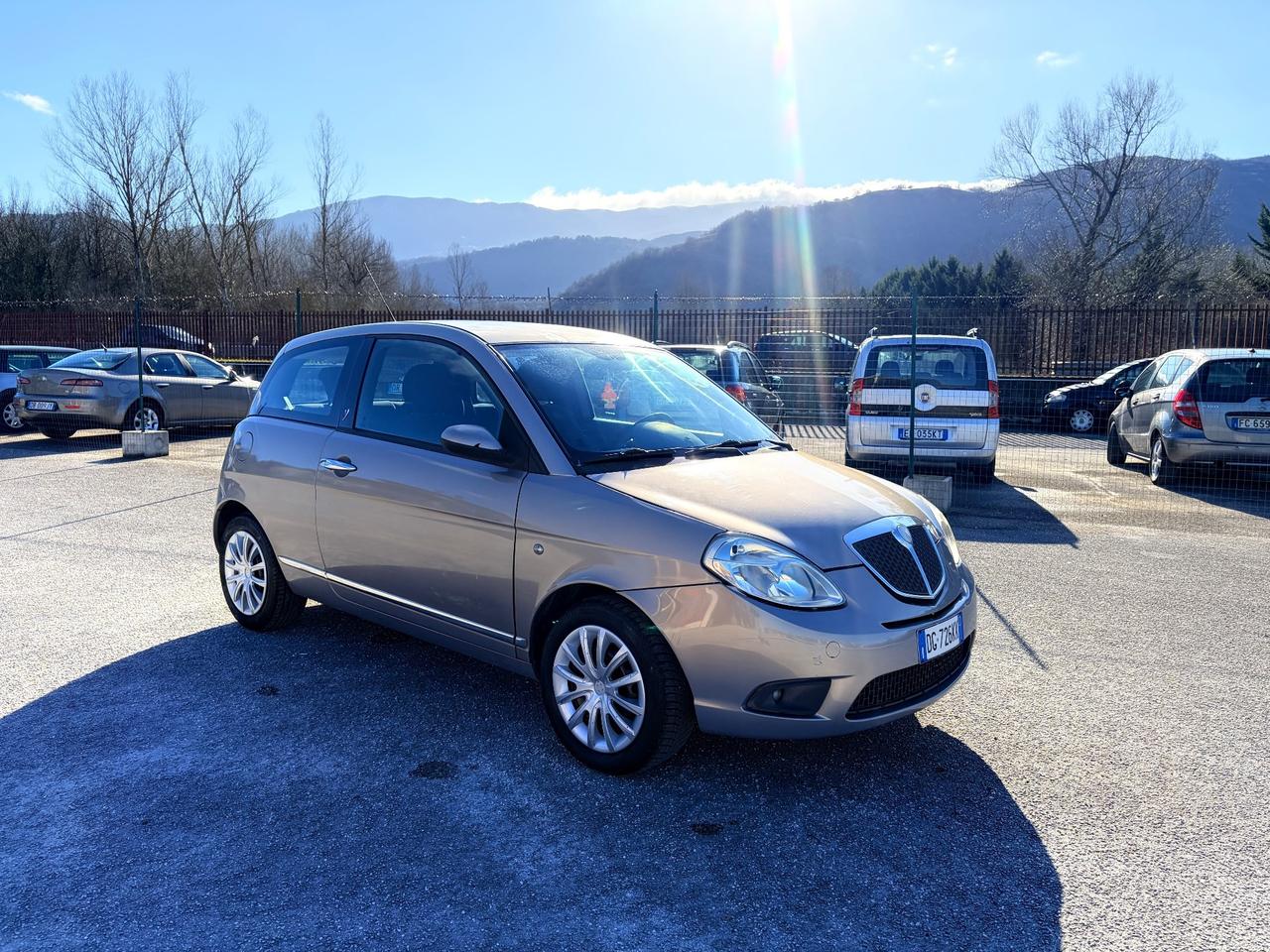 Lancia Ypsilon 1.2 Argento