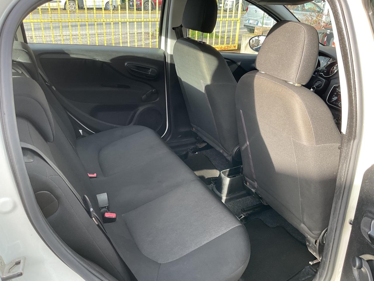 Fiat Punto 1.2 8V 5 porte Lounge OK NEOPATENTATI