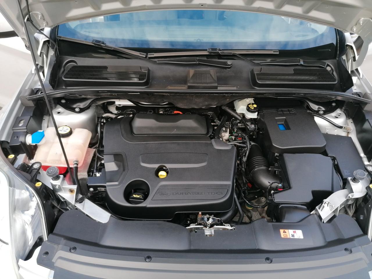 Ford Kuga Kuga+ 2.0 TDCi 140 CV 2WD DPF
