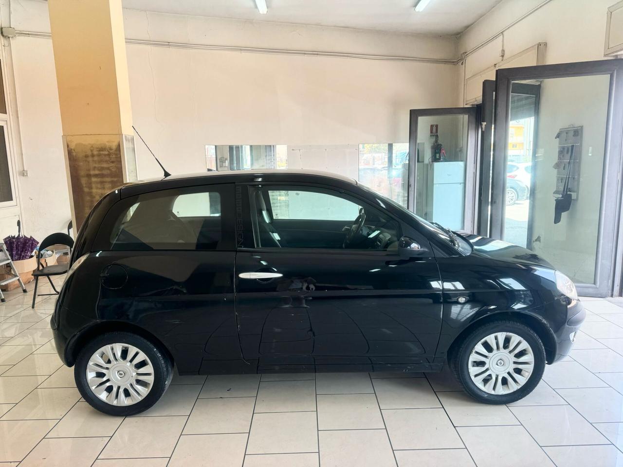 Lancia Ypsilon 1.2 Momo Design Full Opt