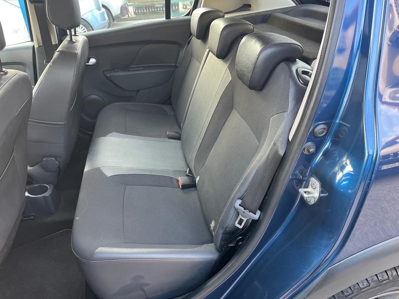 Dacia sandero stepway-0.9 tce-benz-2017