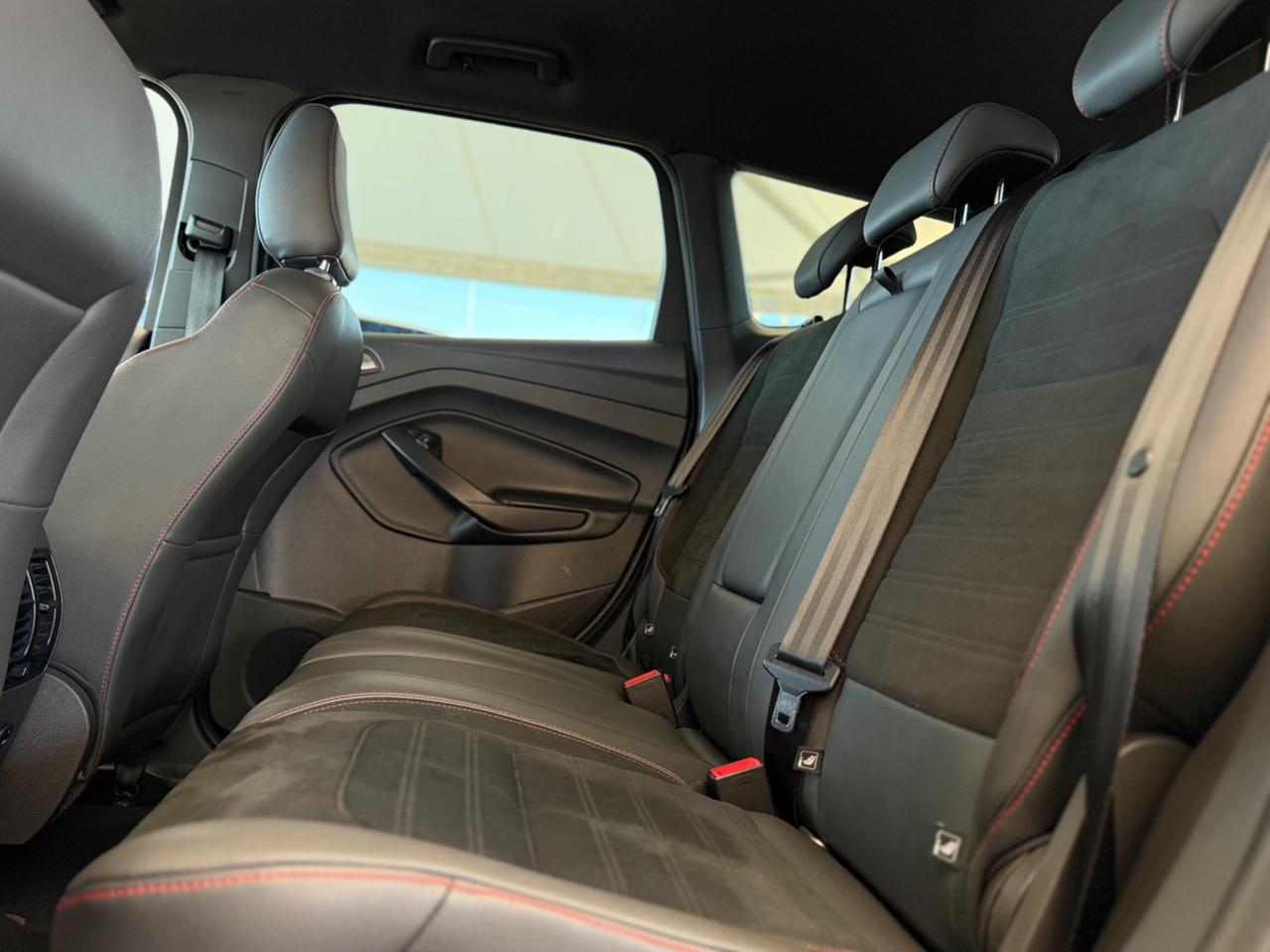 Ford Kuga 1.5 TDCI 120 CV ST-Line