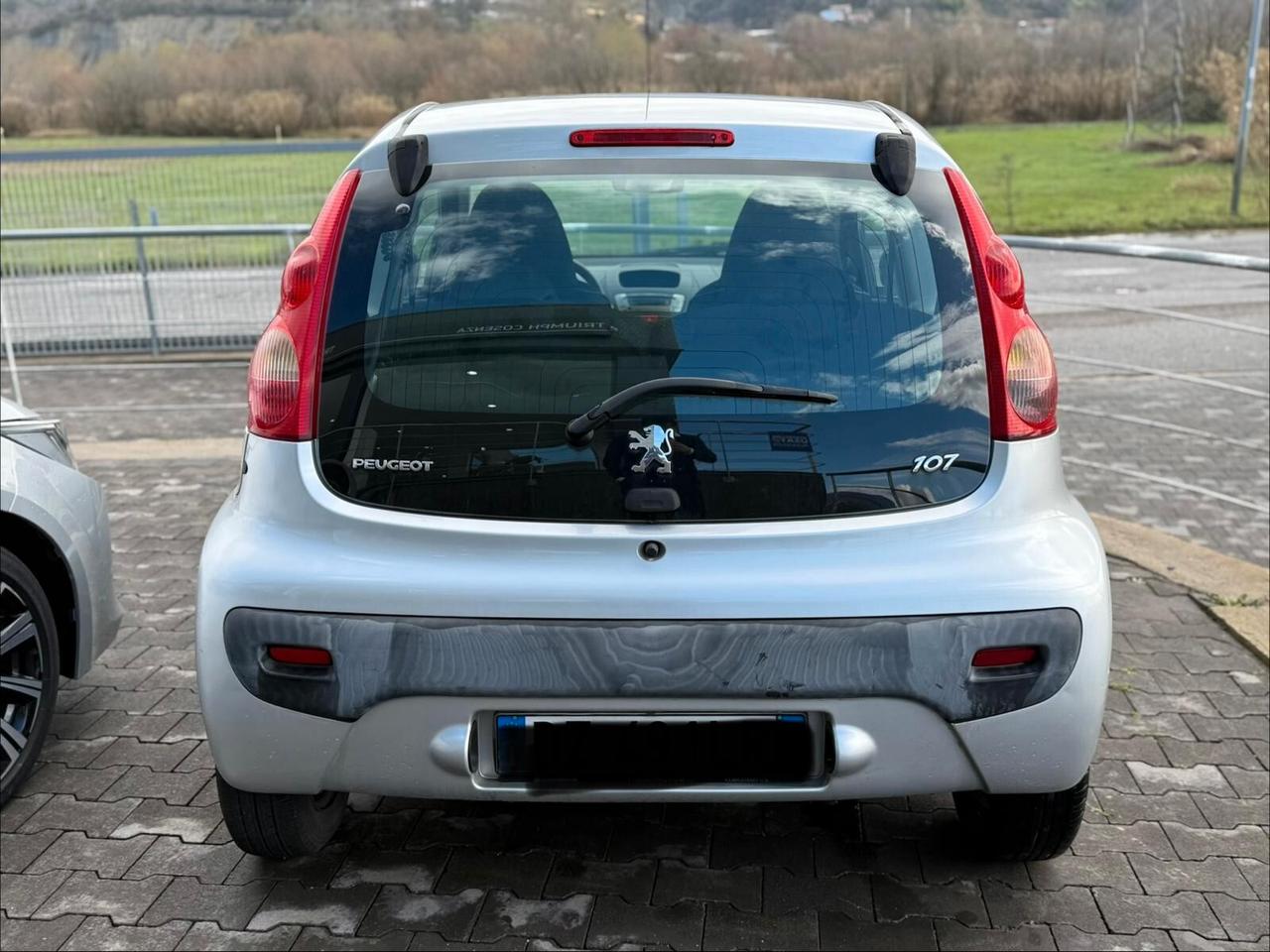 Peugeot 107 1.0 68CV 3p. Plaisir