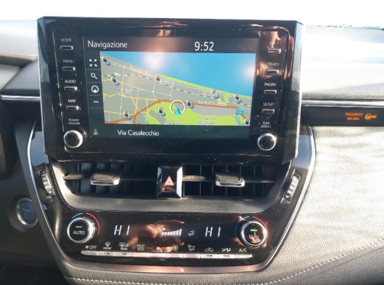 Toyota Corolla Touring Sports 1.8 Hybrid Business Tech