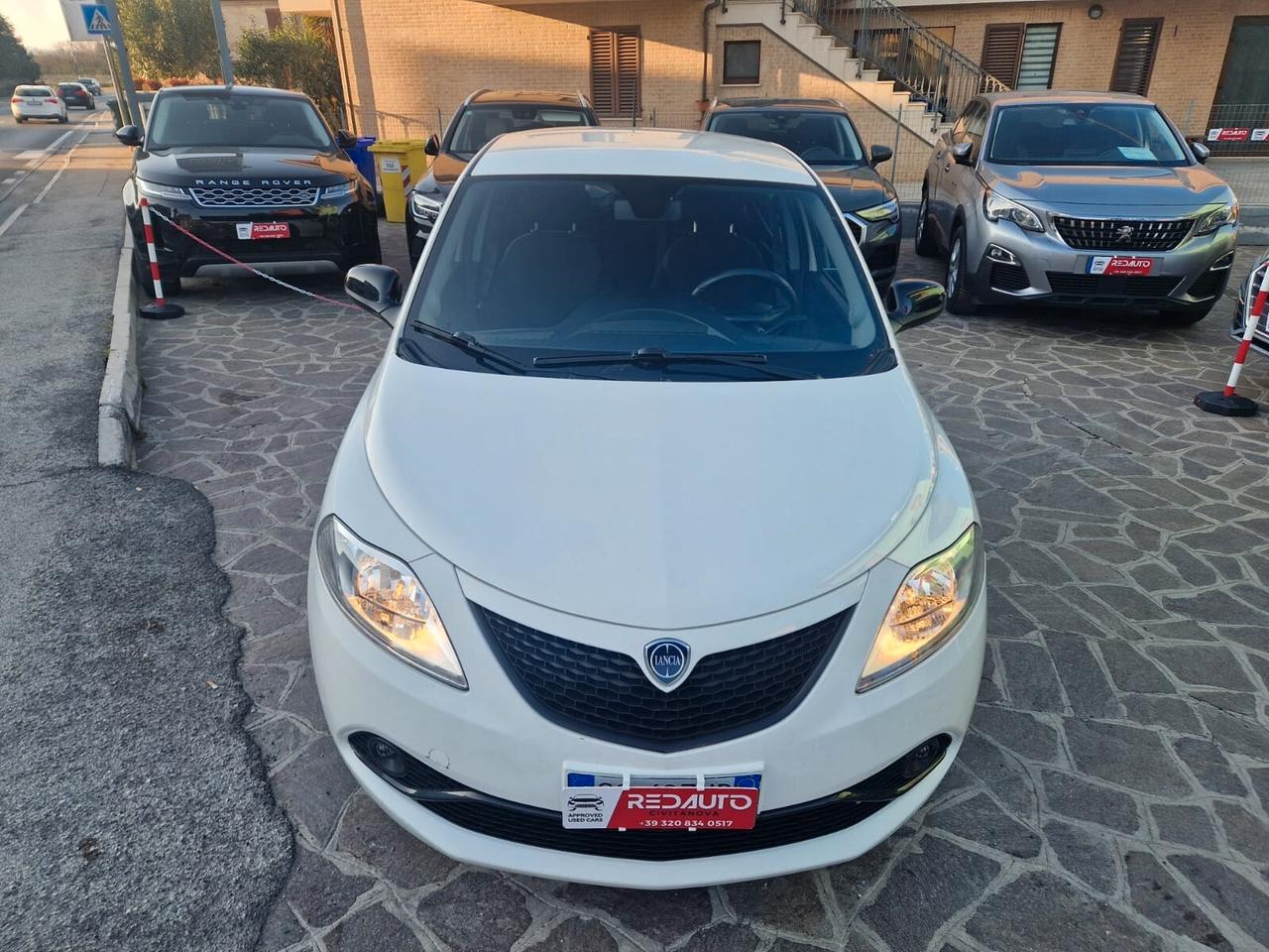 Lancia Ypsilon 1.0 FireFly 5 porte S&S Hybrid Ecochic Gold