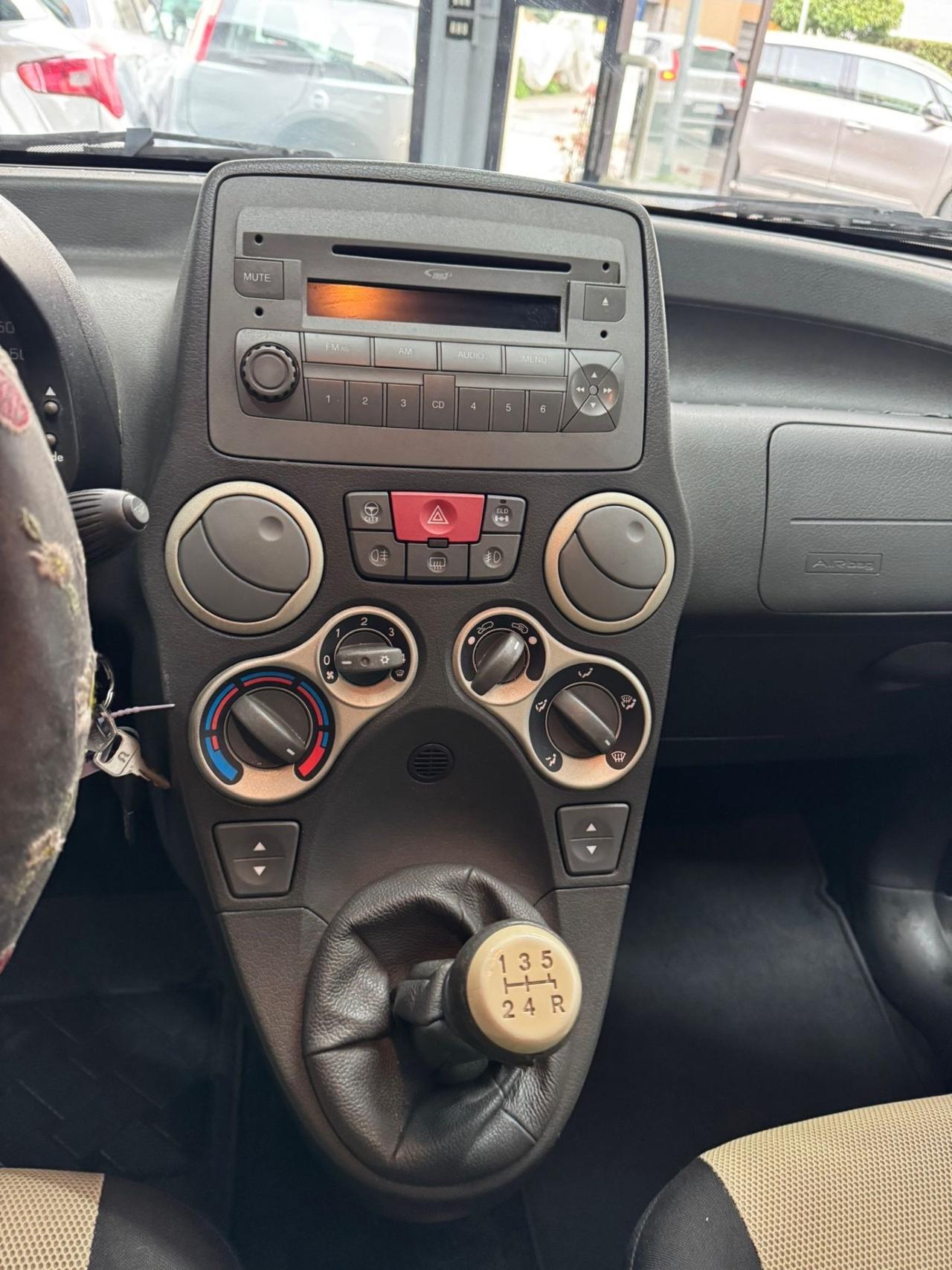 Fiat Panda 1.3 MJT 16V 4x4 Monster