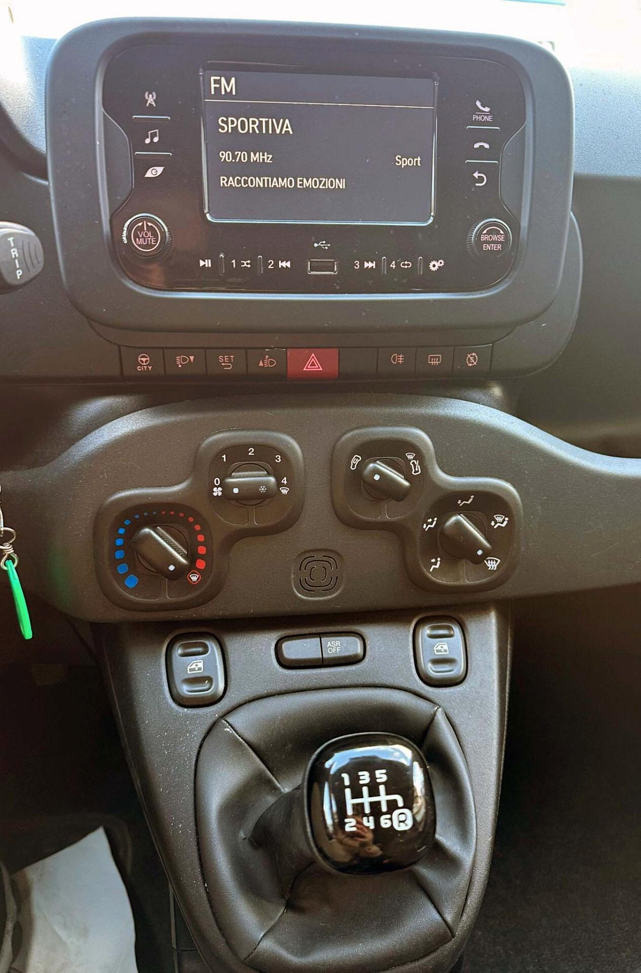 Fiat Panda 1.0 FireFly S&S Hybrid Unico Proprietario Fatturabile Sensori di Parcheggio Radio Dab