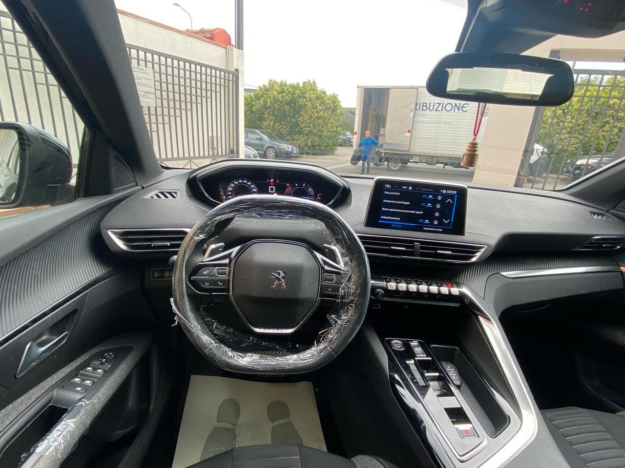 Peugeot 3008 BlueHDi 130 S&S EAT8 Active Pack