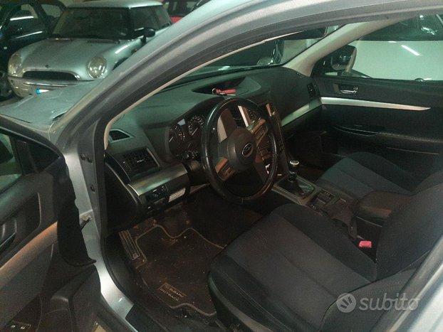 SUBARU - Outback - 2.0D Exclusive