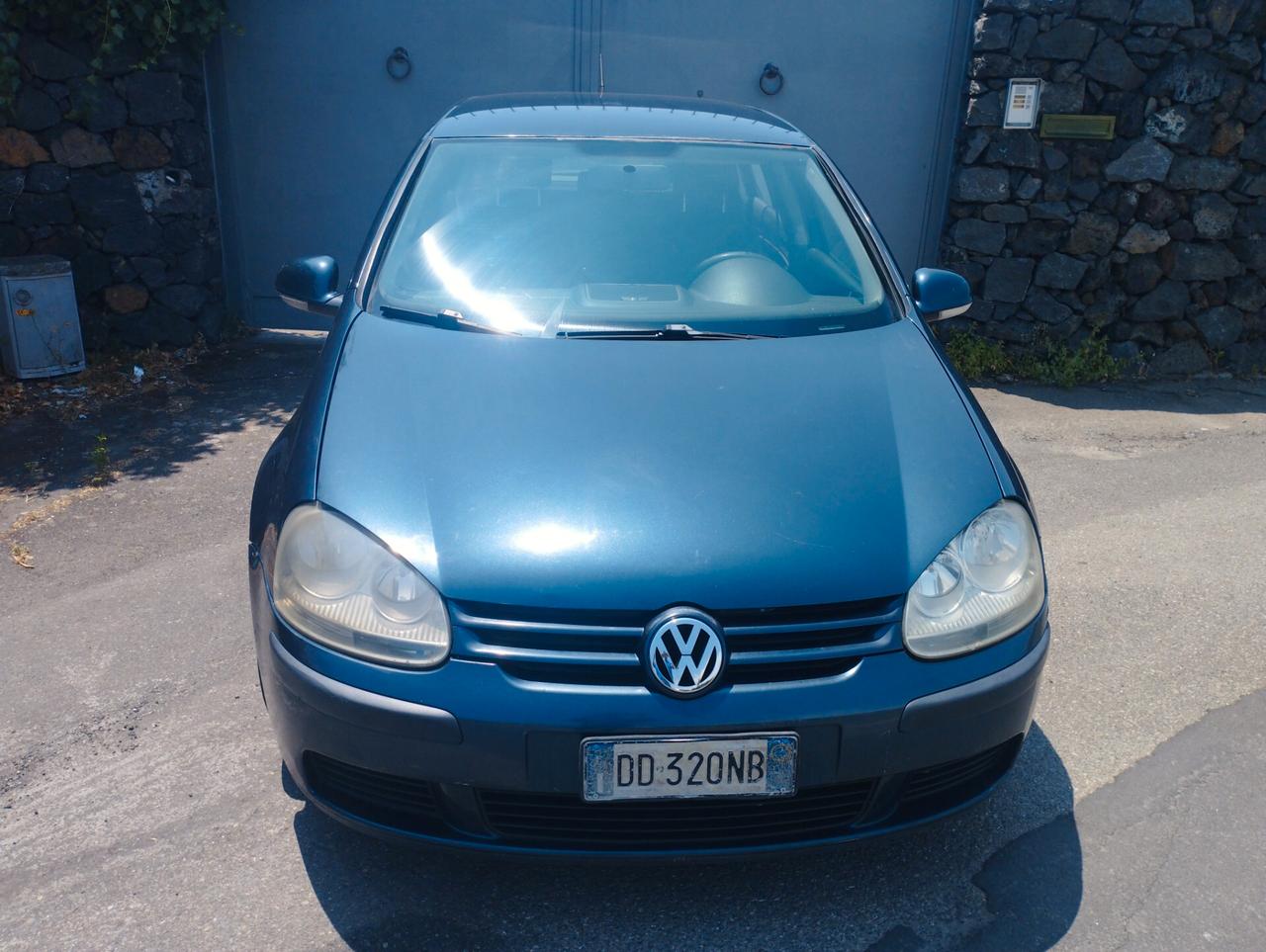 Volkswagen Golf 1.6 16V FSI 5p. Comfortline